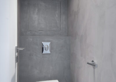 Byt v novostavbě, WC, záchod, betonová stěrka