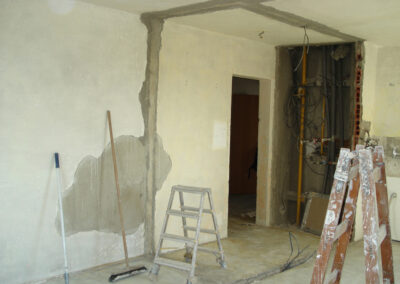 Panelákový byt, původní stav, původní kuchyně, strašná kuchyň, stará kuchyň, bourání, bourací práce